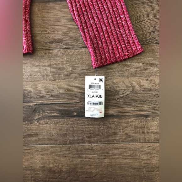 NWT INC INTERNATIONAL RED KNITTED SWEATER SILVER EMBELLISHED WIDE NECK XL - Picture 5 of 8